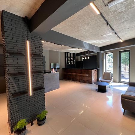 Hotel Voyager Tiflis Dış mekan fotoğraf