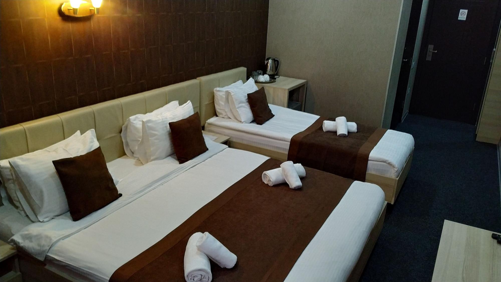 Hotel Voyager Tiflis Dış mekan fotoğraf