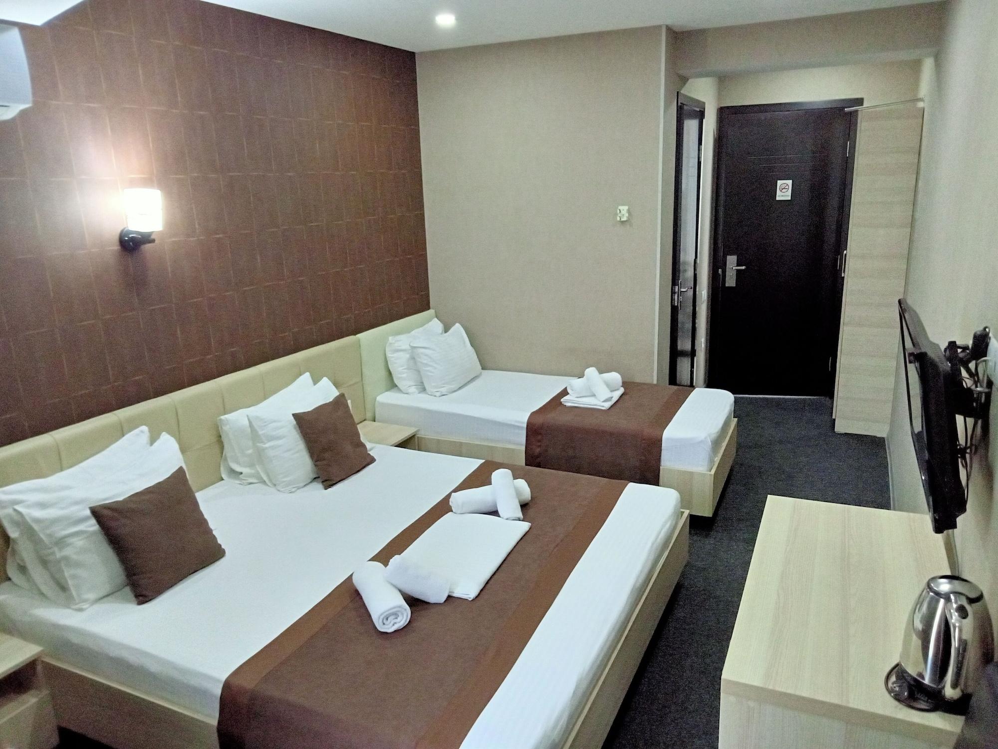 Hotel Voyager Tiflis Dış mekan fotoğraf