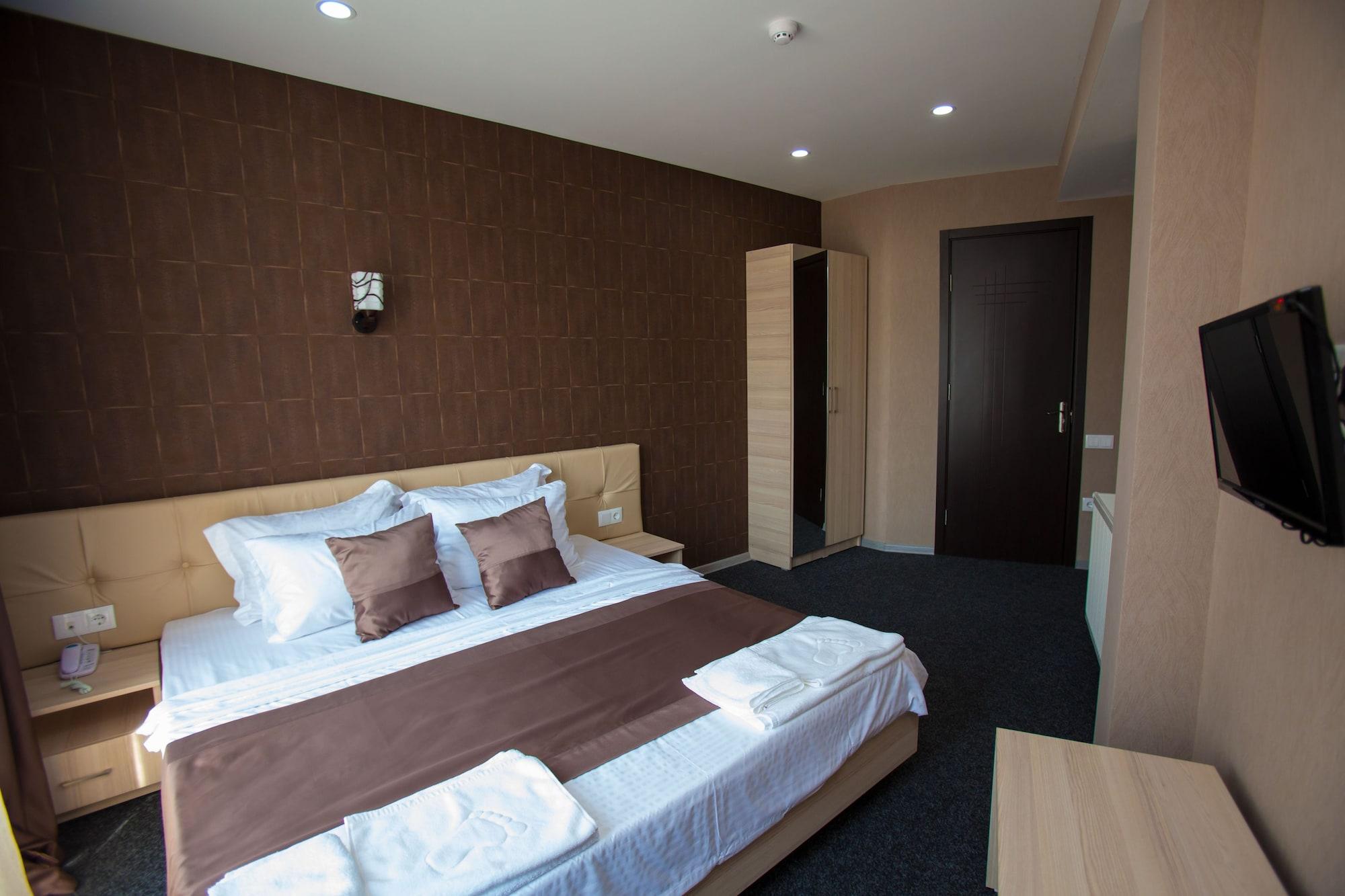 Hotel Voyager Tiflis Dış mekan fotoğraf