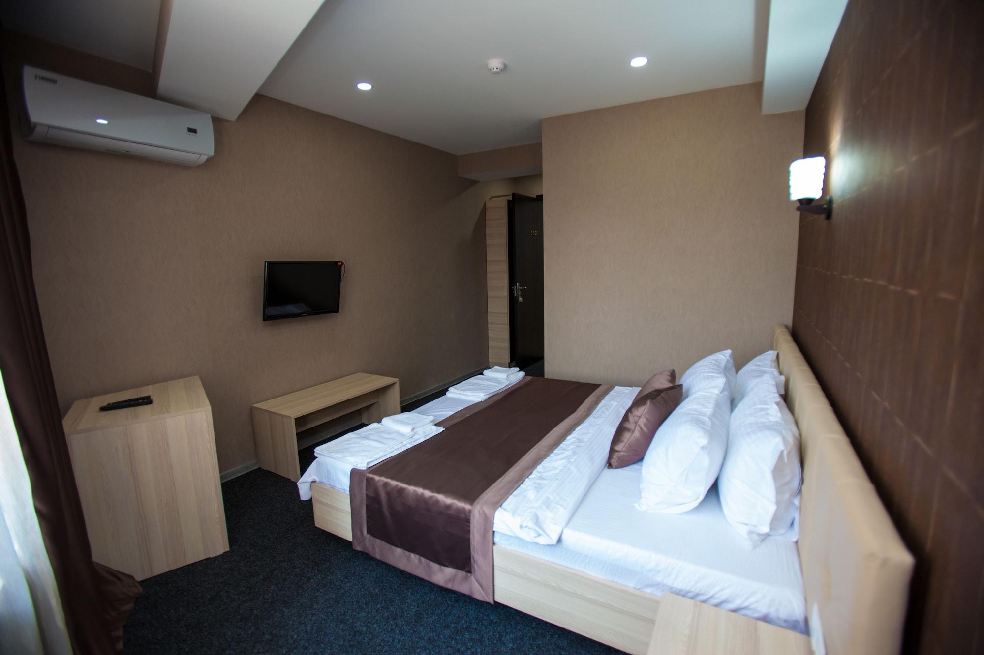 Hotel Voyager Tiflis Dış mekan fotoğraf