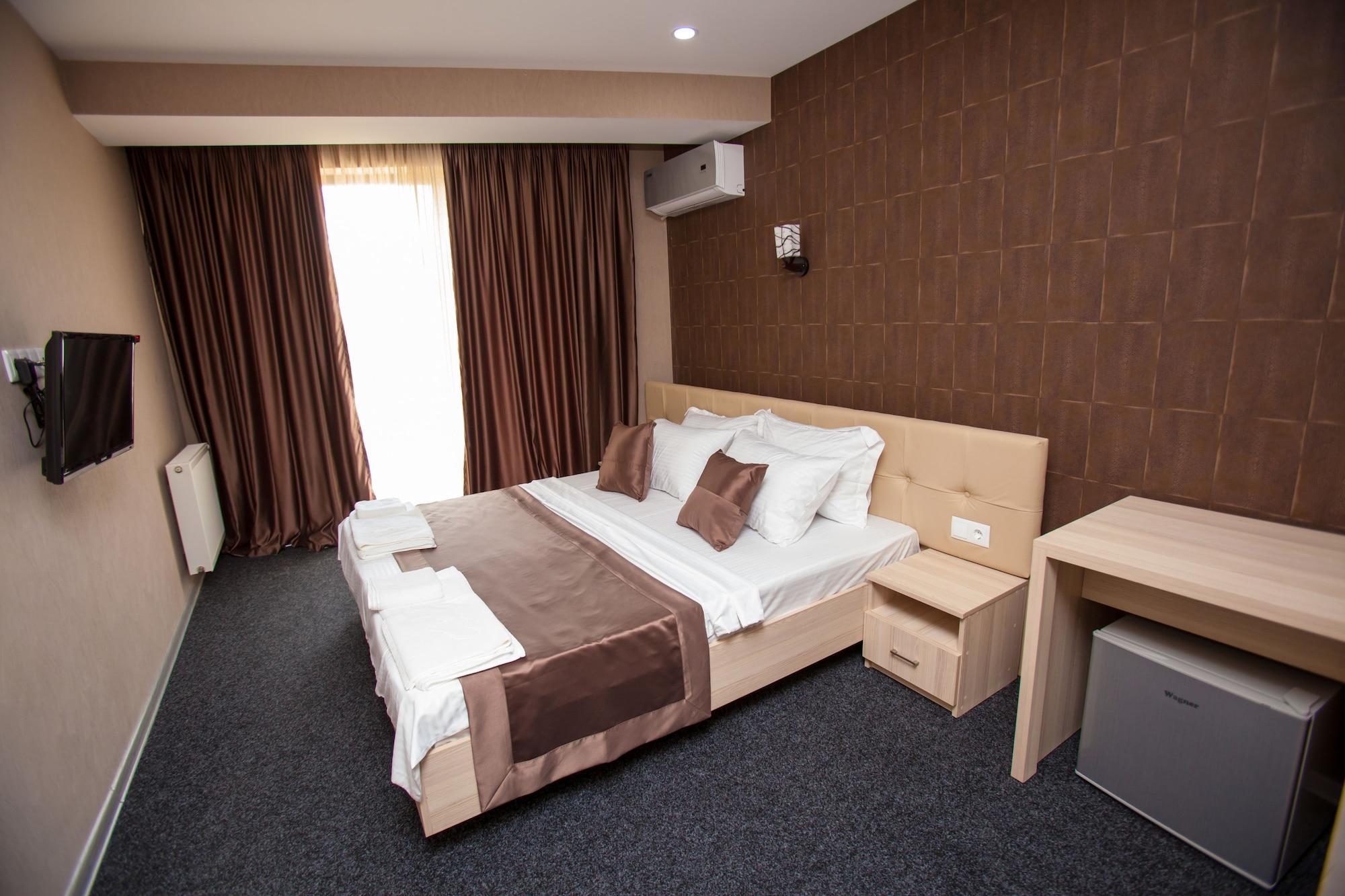 Hotel Voyager Tiflis Dış mekan fotoğraf