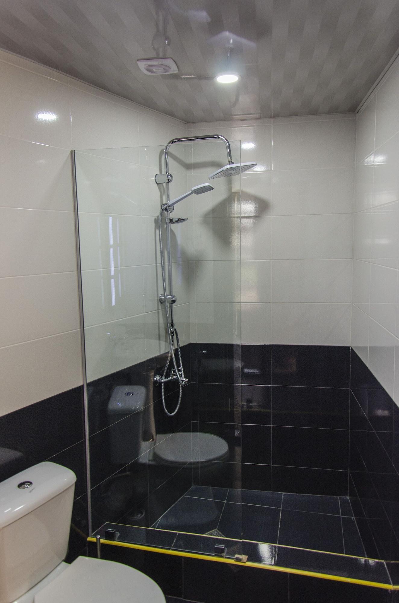 Hotel Voyager Tiflis Dış mekan fotoğraf
