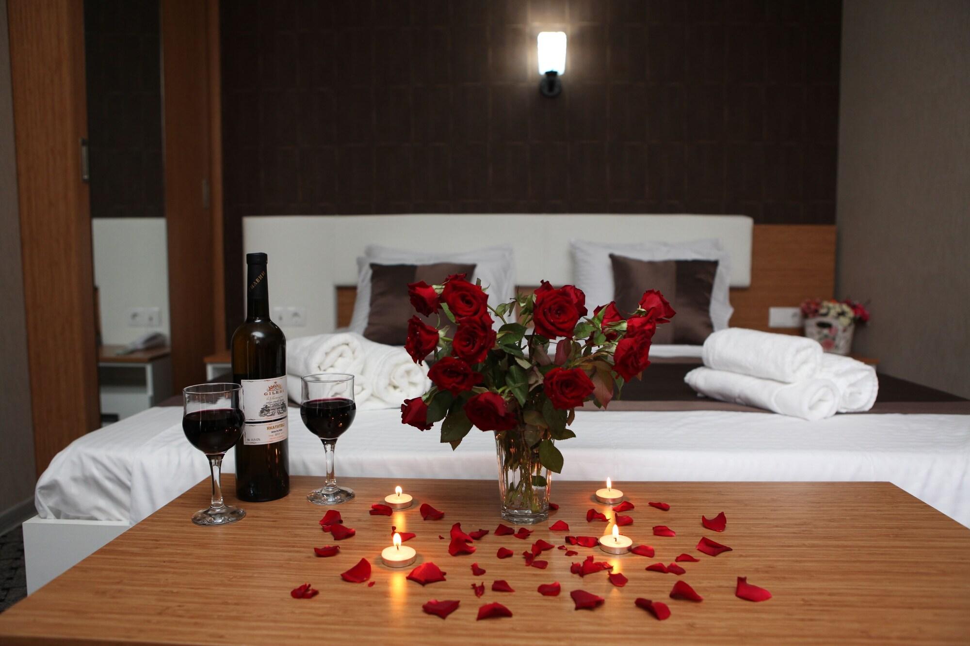Hotel Voyager Tiflis Dış mekan fotoğraf