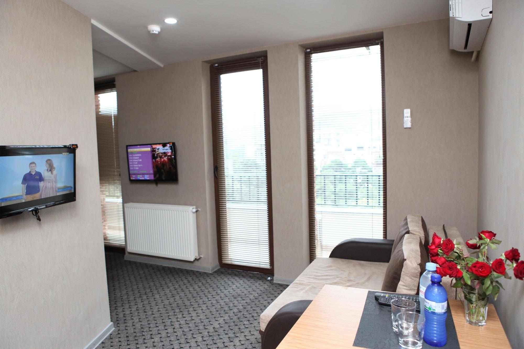 Hotel Voyager Tiflis Dış mekan fotoğraf