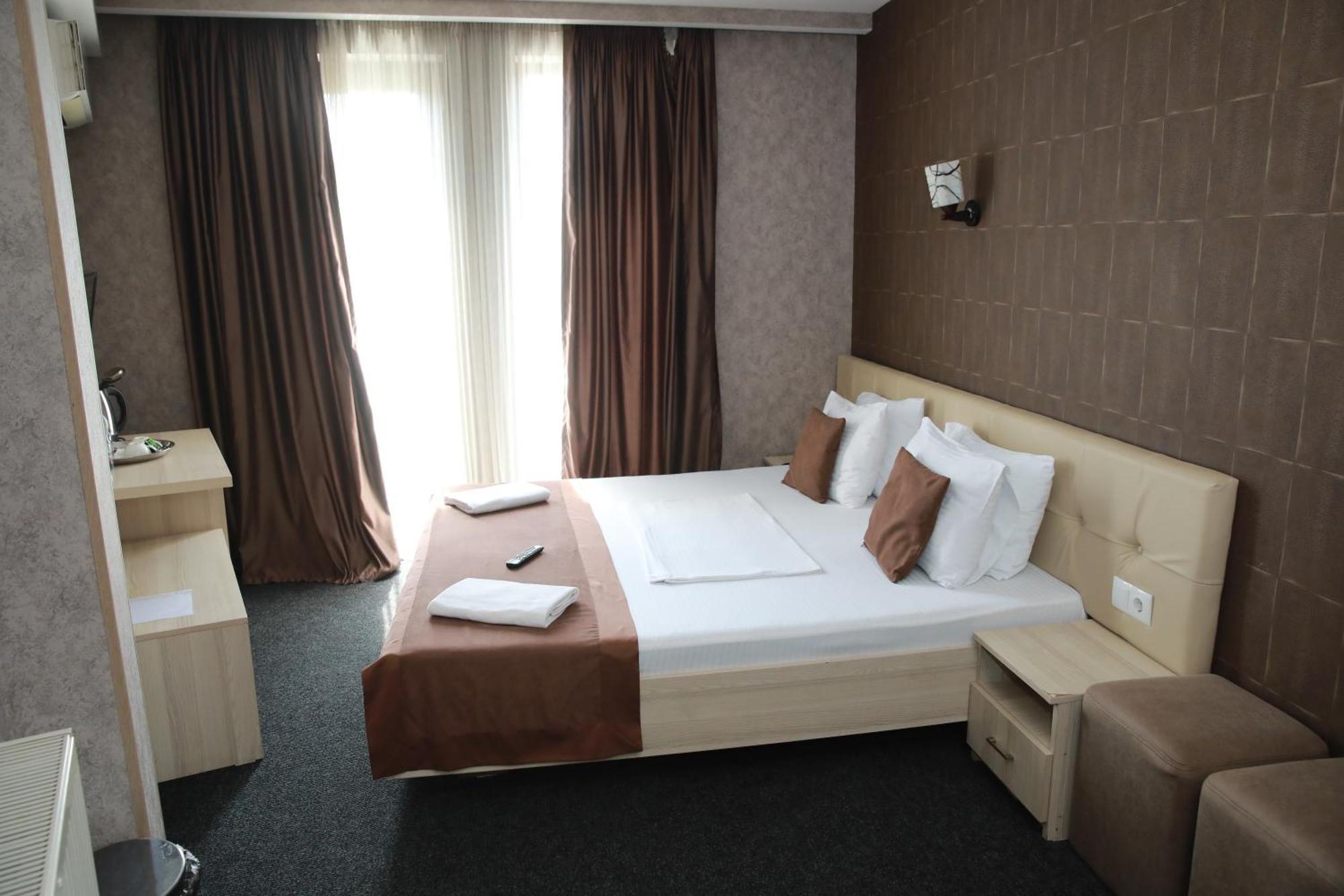 Hotel Voyager Tiflis Dış mekan fotoğraf
