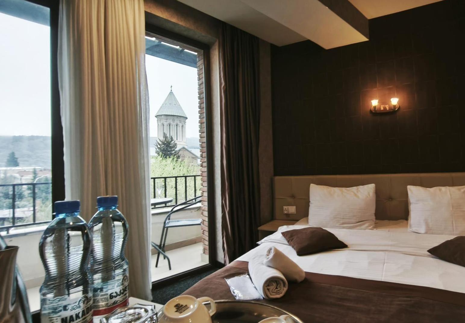 Hotel Voyager Tiflis Dış mekan fotoğraf