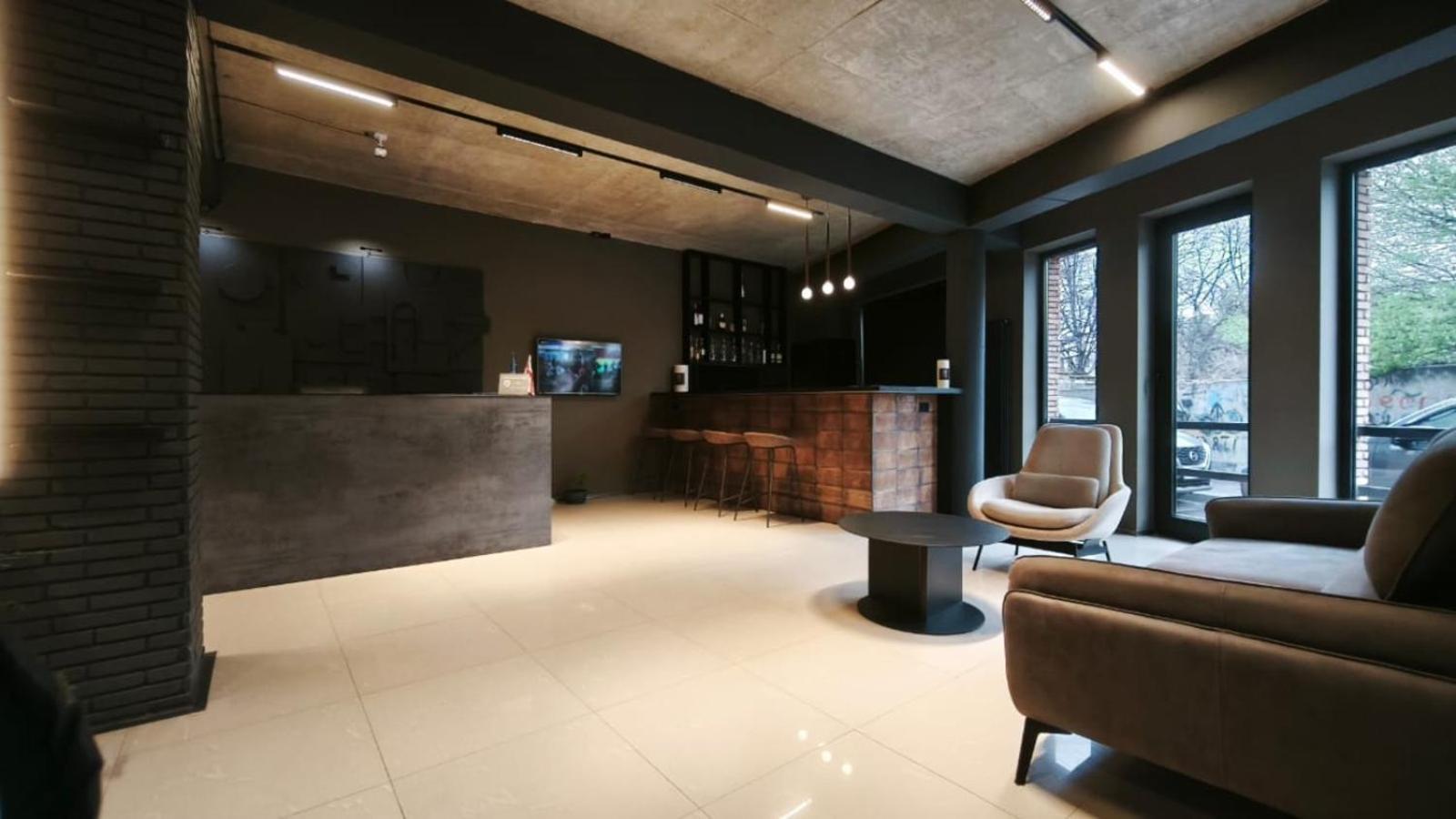 Hotel Voyager Tiflis Dış mekan fotoğraf