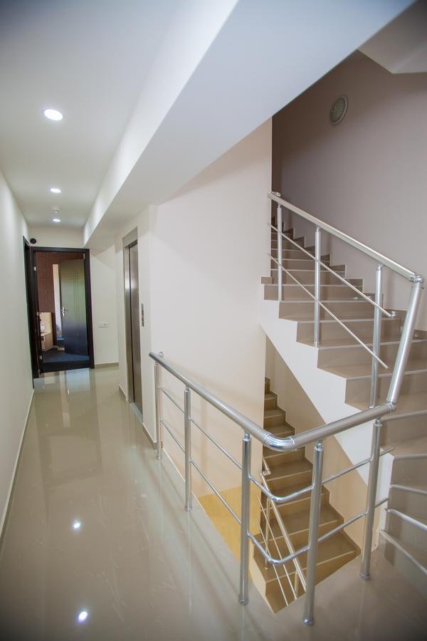 Hotel Voyager Tiflis Dış mekan fotoğraf