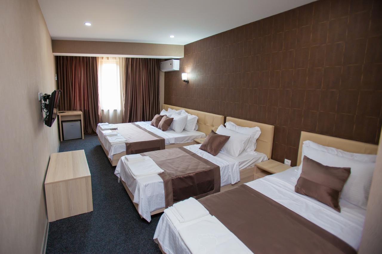 Hotel Voyager Tiflis Dış mekan fotoğraf